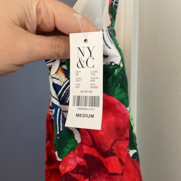 NY&Co Italy inspired dress - Picture 4 of 7